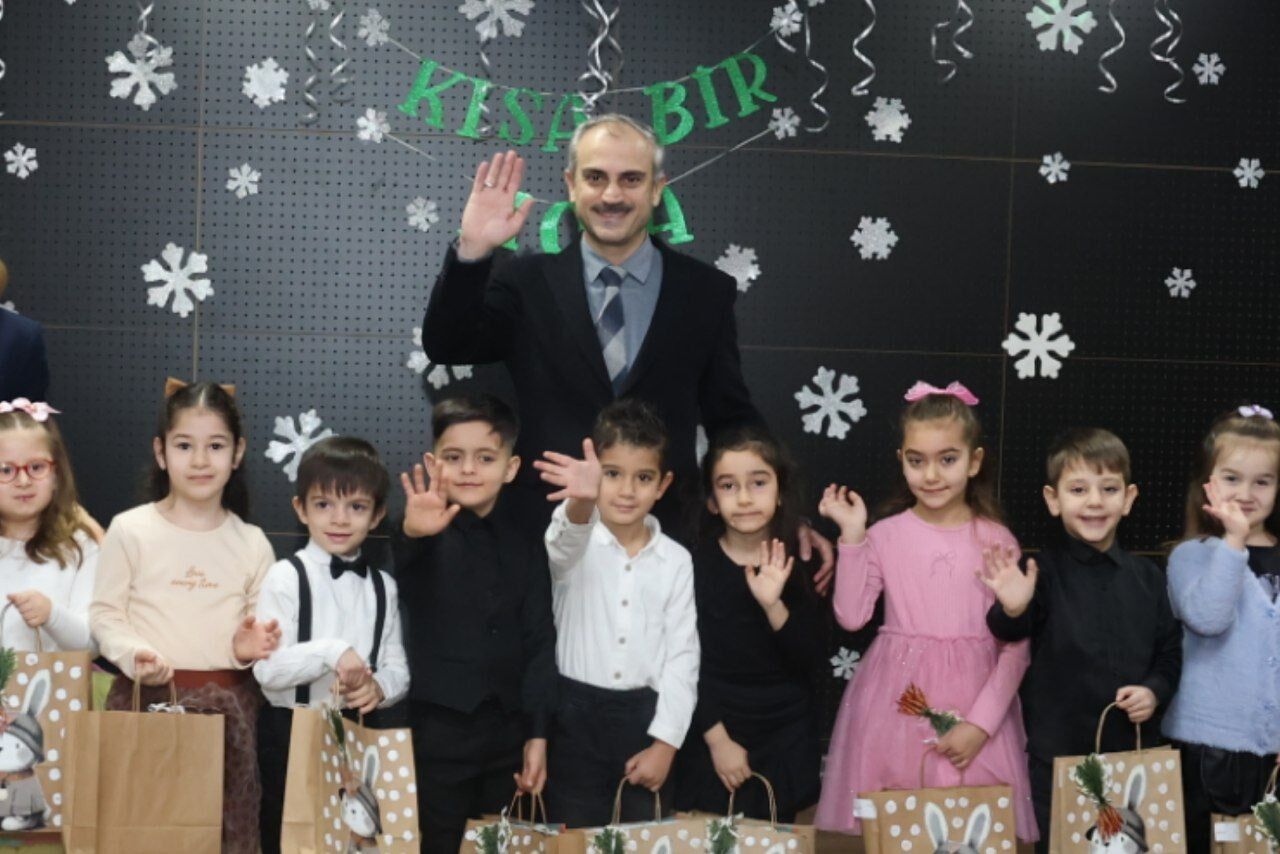 Çayırova’da miniklerin karne sevinci: Başkan Çiftçi heyecana ortak oldu-3