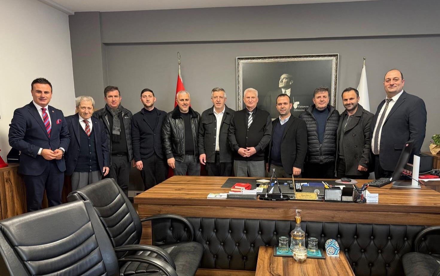 Trabzonlular Derneği’nden İzmit Milli Eğitim’e anlamlı ziyaret-1