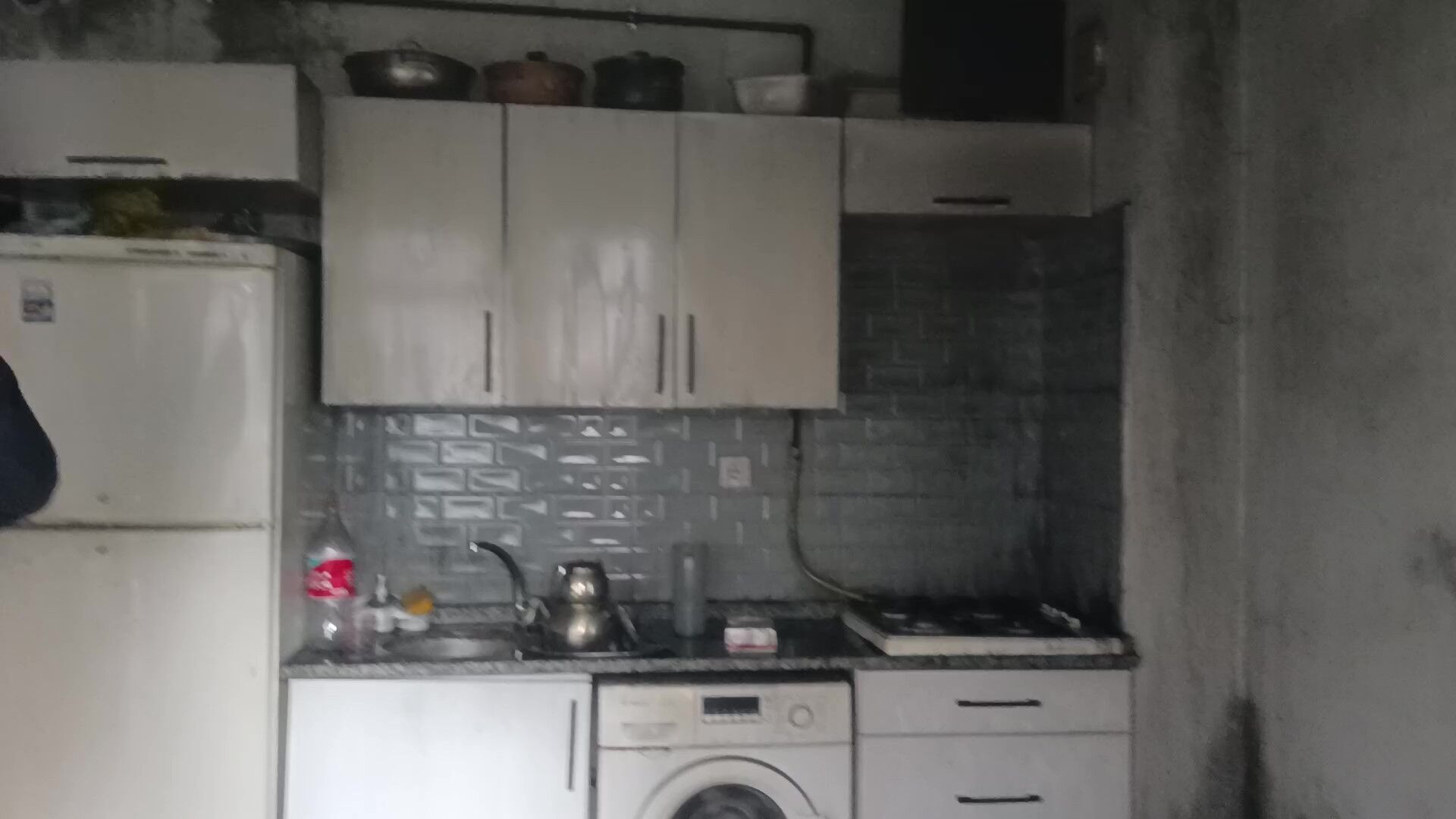 Kocaeli’de tersane işçilerinin kaldığı evde yangın paniği-2