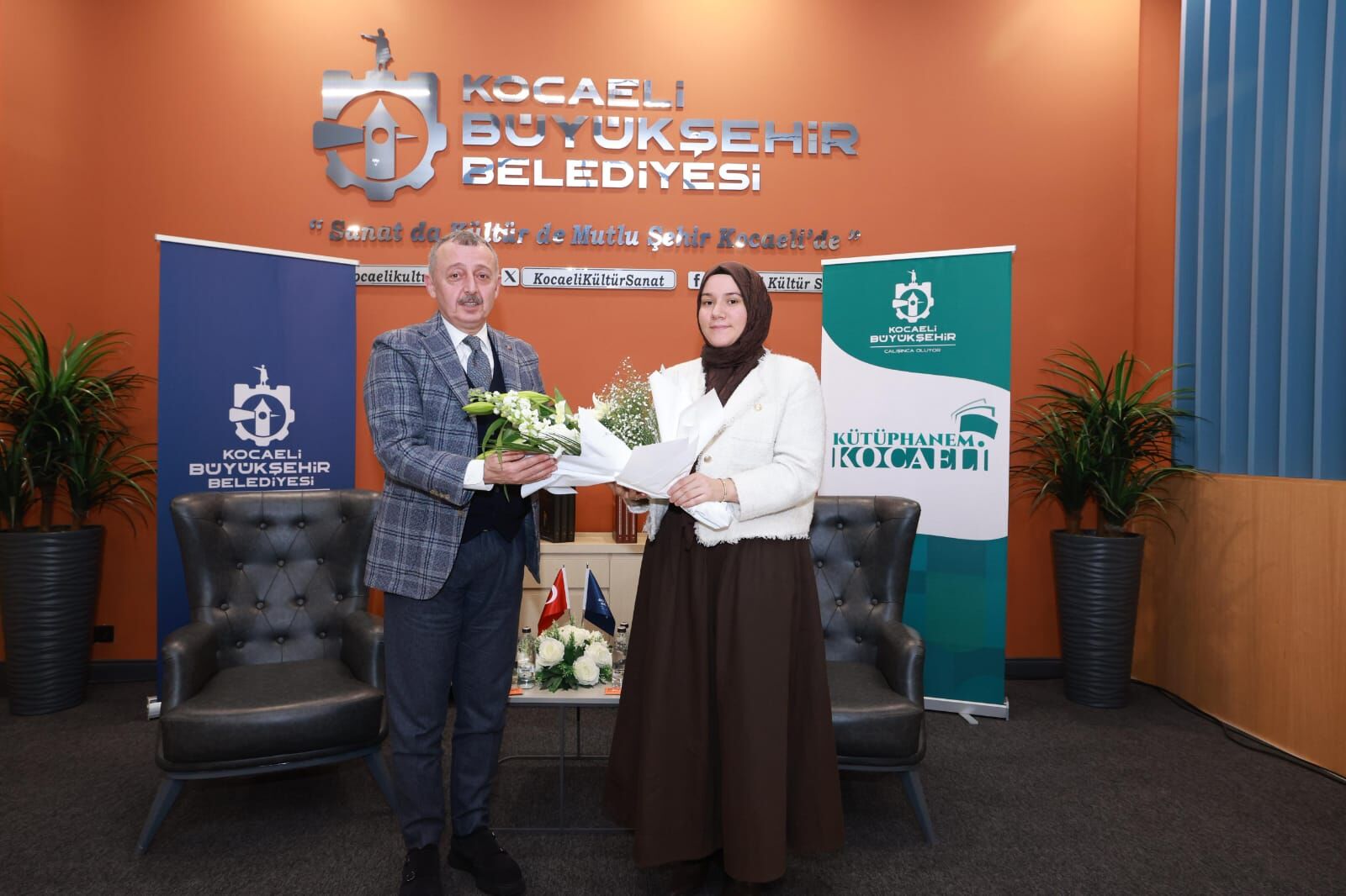 Başkan Büyükakın Yeni Yılı Gençlerle Karşıladı (7)