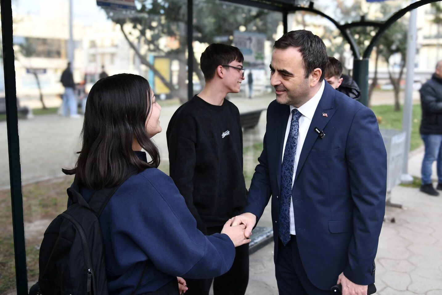 Başkan Yasin Özlü Başiskele’de Esnaf ve Vatandaşlarla Buluştu-2