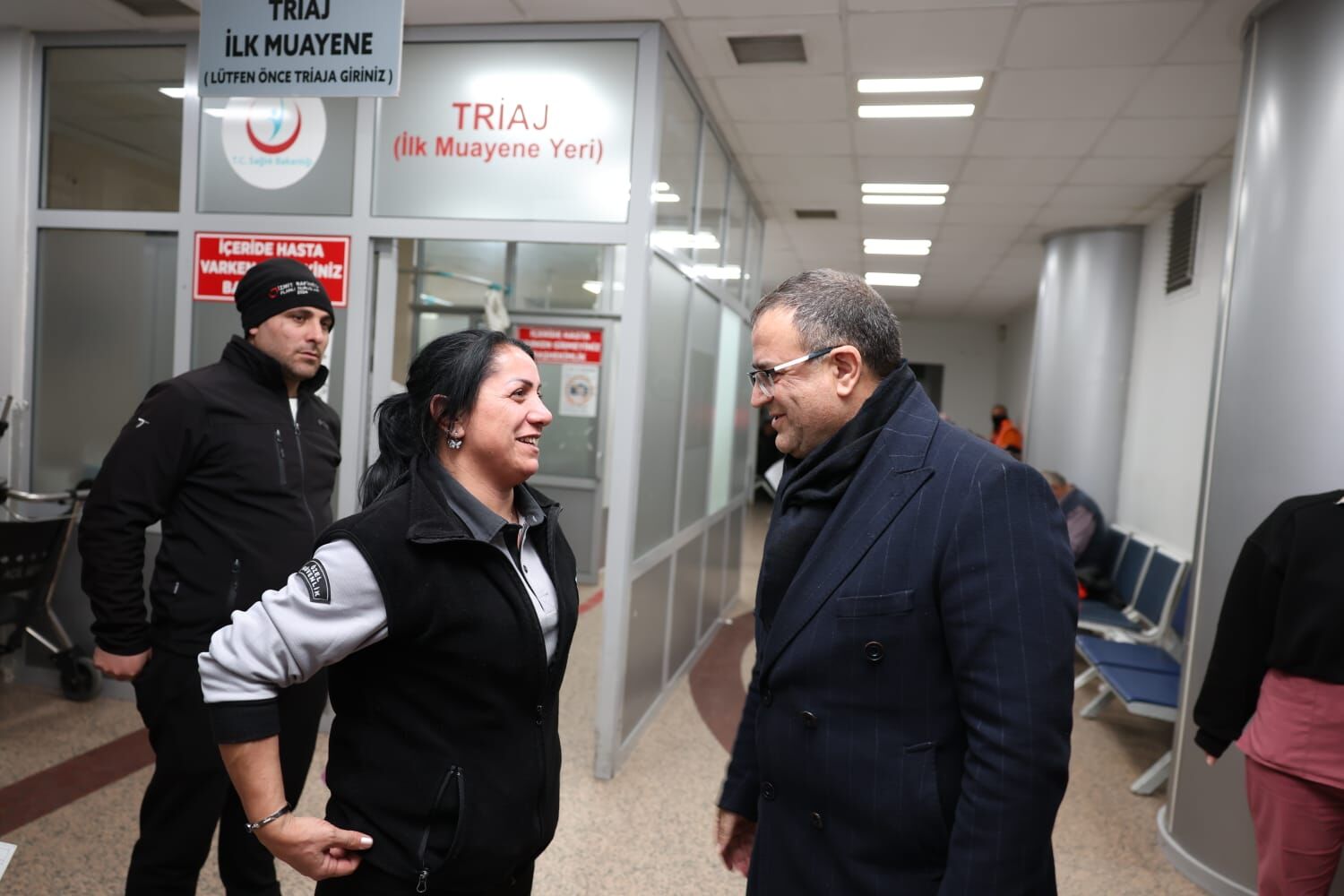 Derince Belediye Başkanı Sertif Gökçe Yılbaşı Gecesi Görev Başındaki Personeli Ziyaret Etti-4