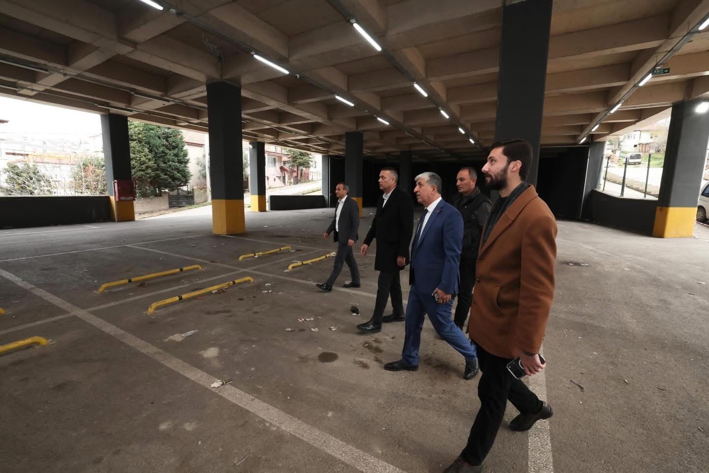 Dilovası’nda dönüşüm başladı: Katlı otopark, modern belediye binasına dönüşüyor-2