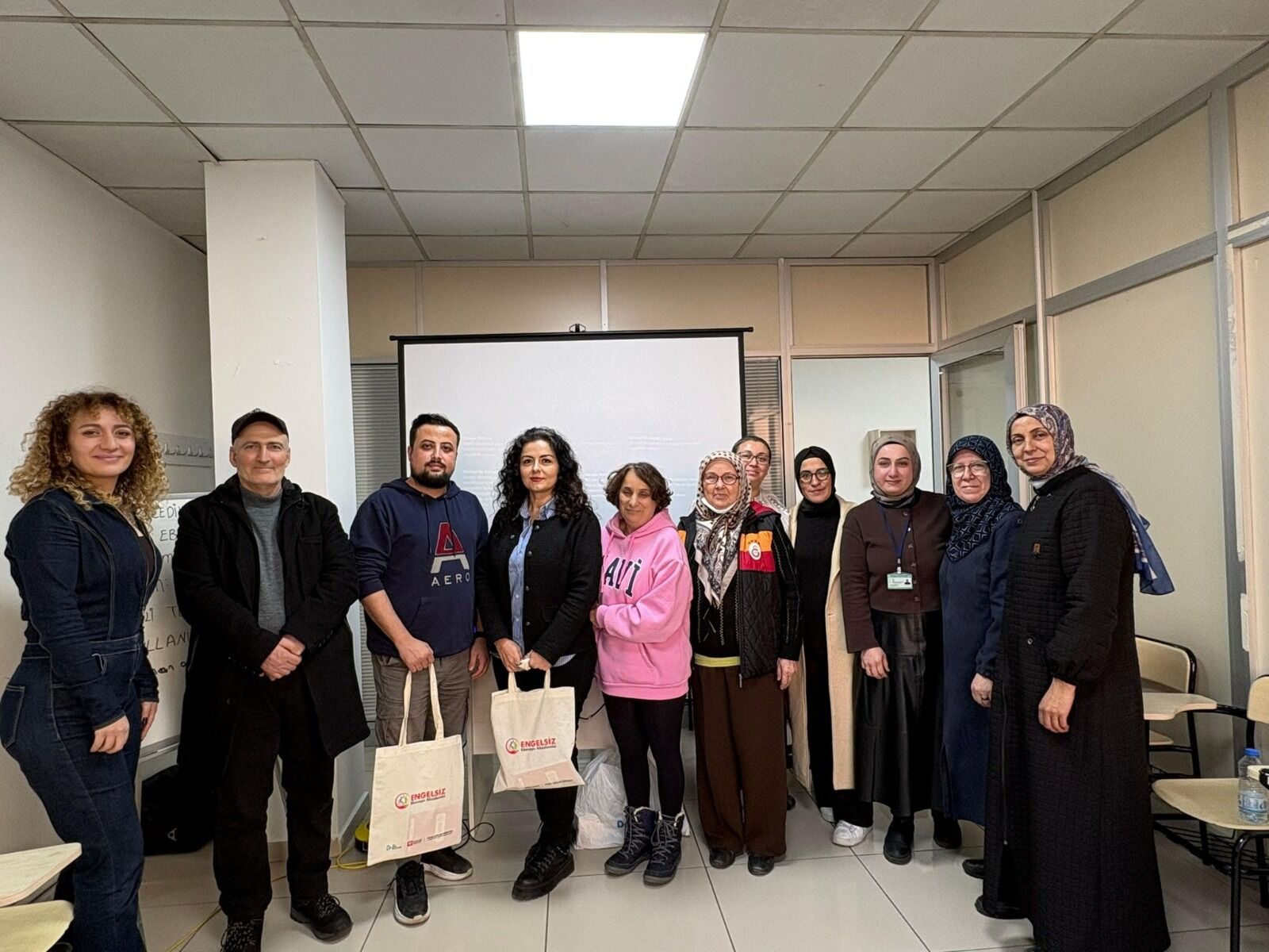 Engelsiz Ebeveyn Akademisi’nde Dijital Dünyada Güvenli Rehberlik (4)