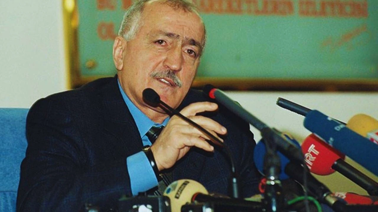 Eski Icisleri Bakani Sadettin Tantan