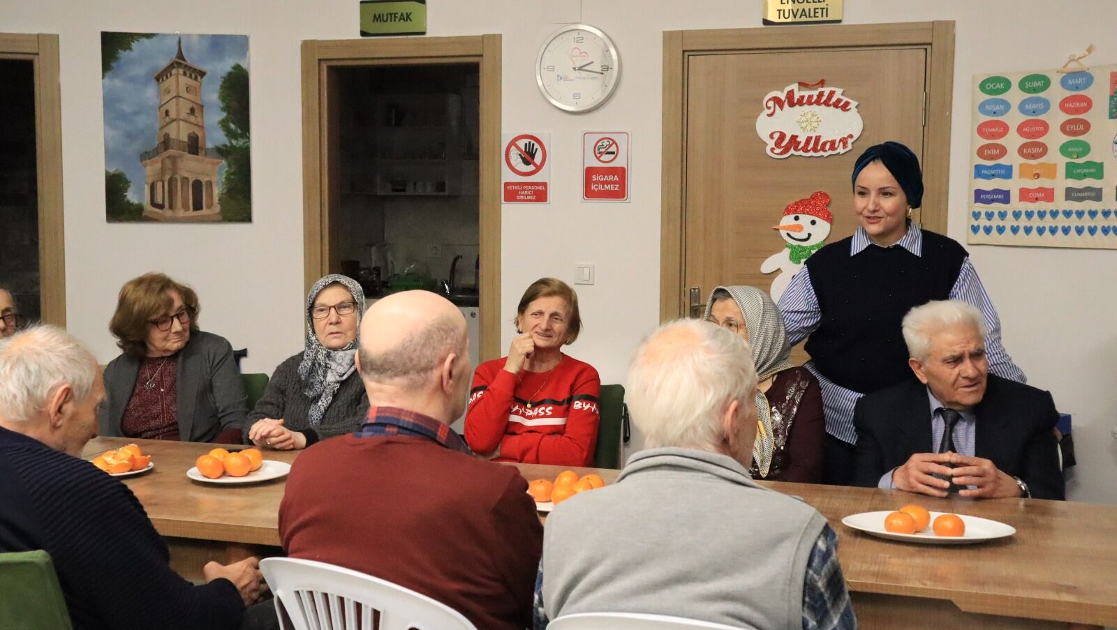 İzmek Bağlama Kursundan Alzheimer Yaşam Evi’nde Anlamlı Dinleti (8)