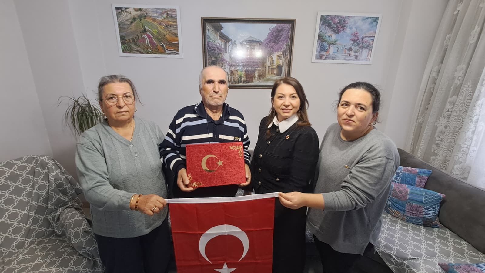 İzmit Belediyesi, Kahraman Gazilerimize Vefa Ziyaretlerini Sürdürüyor (2)
