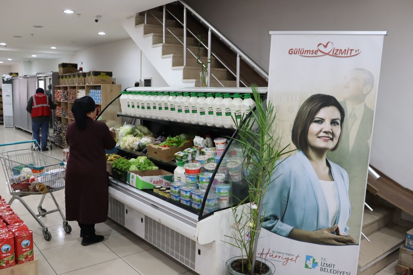 İzmit Belediyesi Sosyal Hizmetler Müdürlüğü 2025’Te Binlerce Haneye Ulaştı (2)