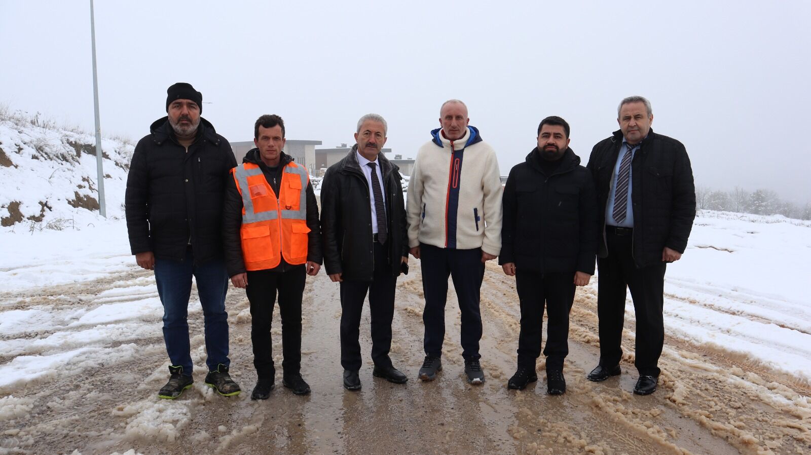 Kabaoğlu Mahalle Muhtarı Gökhan Köysu Ve İzmit Belediyesi Heyeti (1)