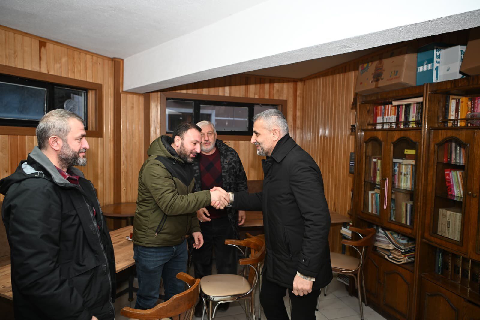 Kartepe'de İlçe Protokolü Sabah Namazı Programında Bir Araya Geldi 2