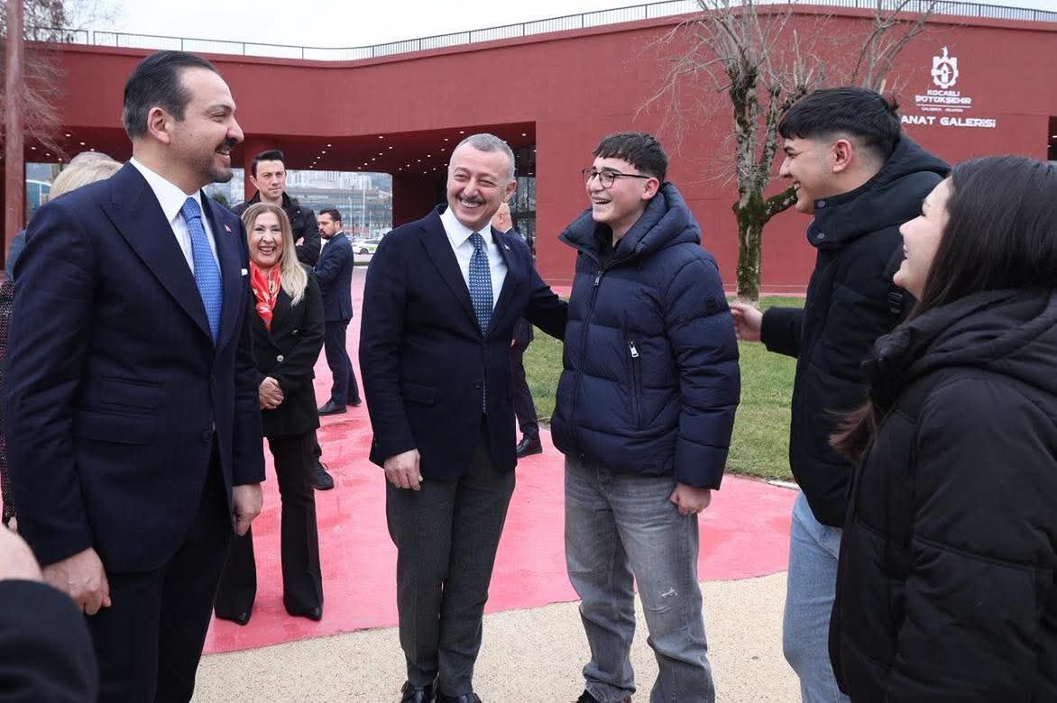 Kürşad Zorlu'dan Büyükakın'a Tebrik (2)