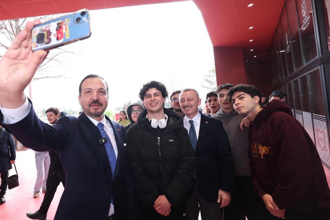 Kürşad Zorlu'dan Büyükakın'a Tebrik (8)