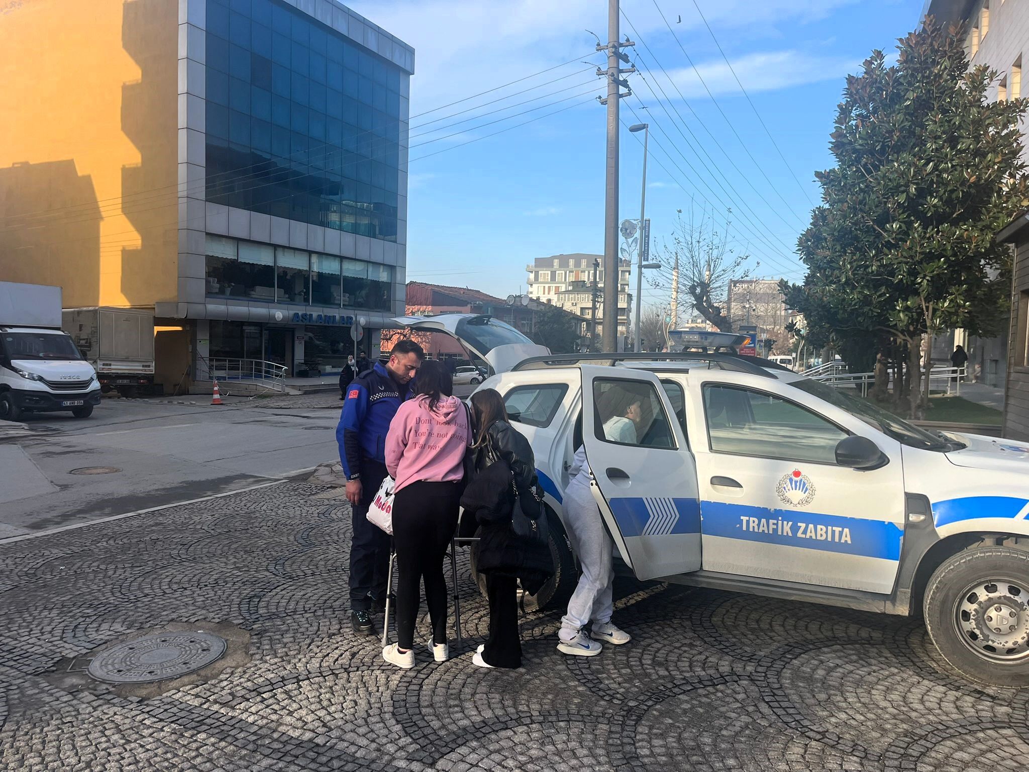 Sokakta kalanlar yalnız değil: Kocaeli ekipleri evsiz ve şiddet mağdurlarına sahip çıktı-4