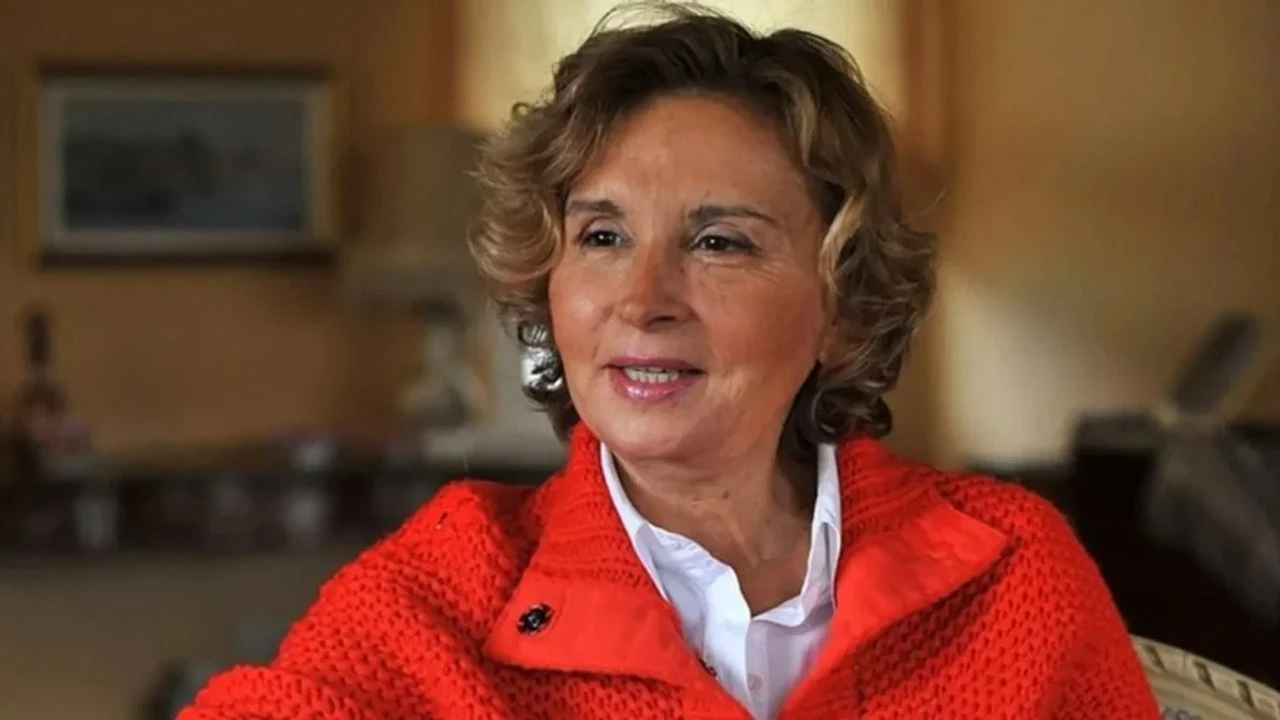 Nazli Ilicakin 2016 Yilindan Sonra Ilk Kez Roportaj Vermesinin Ardindan Kim Oldugu Merak Edilerke Arastiriliyor