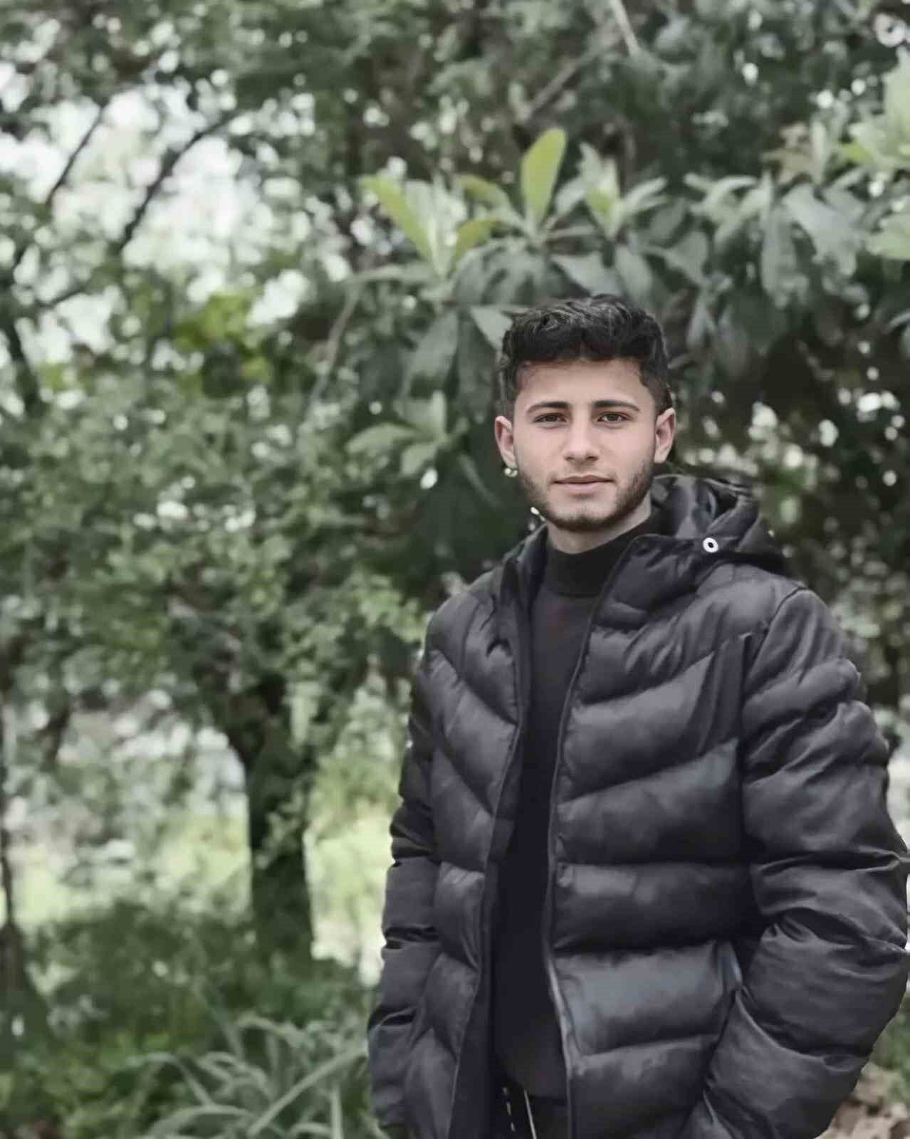 Okul Bahçesinde 17 Yaşındaki Çocuğun Cansız Bedeni Bulundu 2