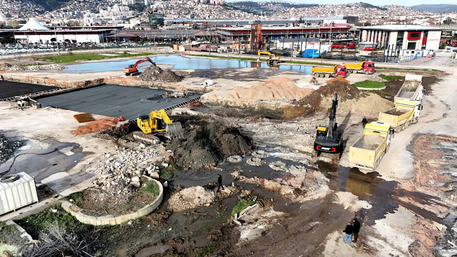 Sosyal Yaşam Merkezi'nde Çalışma Temposu Yüksek (12)