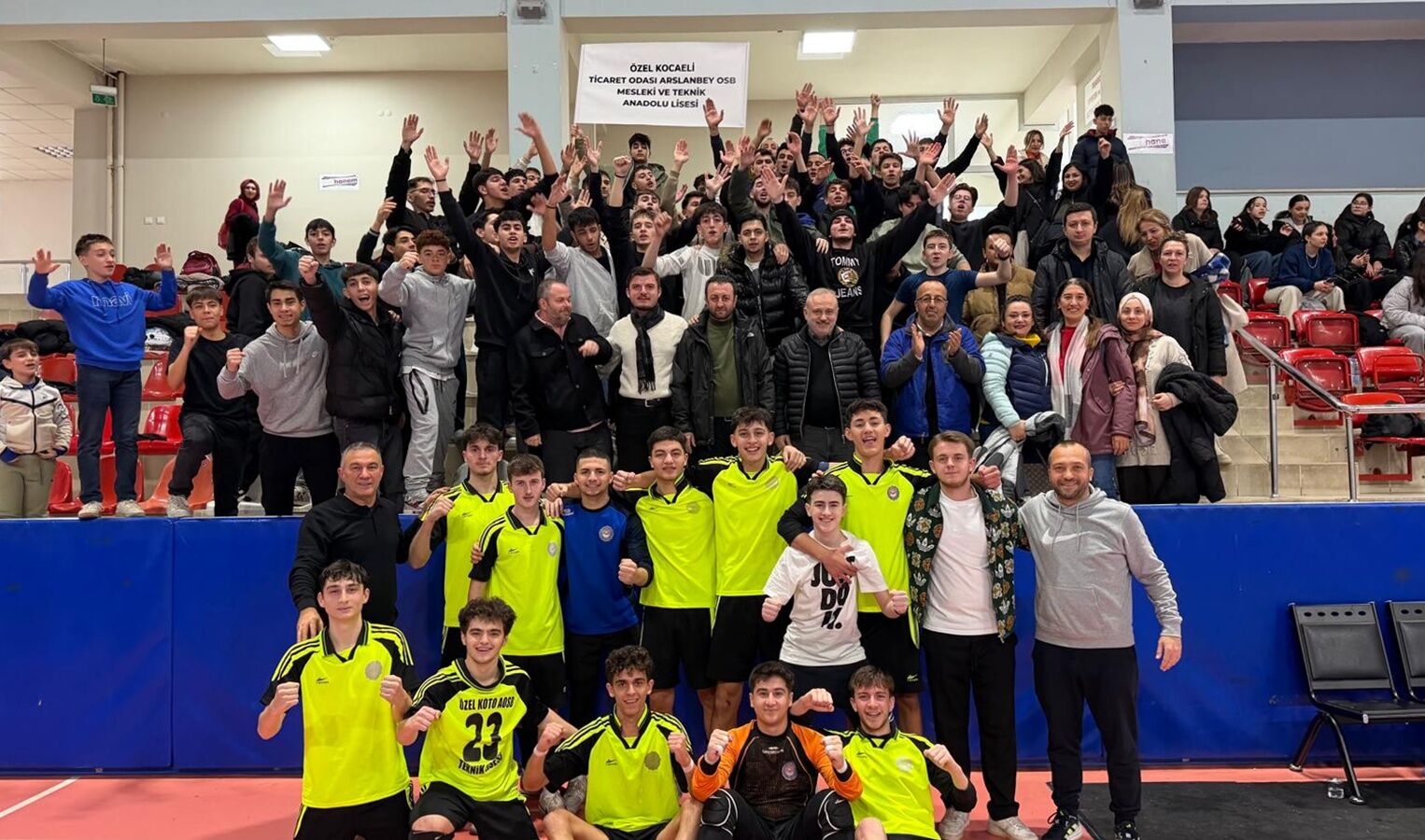 Kocaeli’de zirve yine değişmedi: Özel KOTO AOSB MTAL, futsalda üst üste şampiyon-1