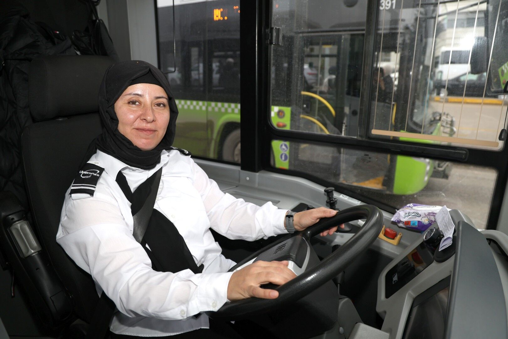 Zeynep Kara (2) (