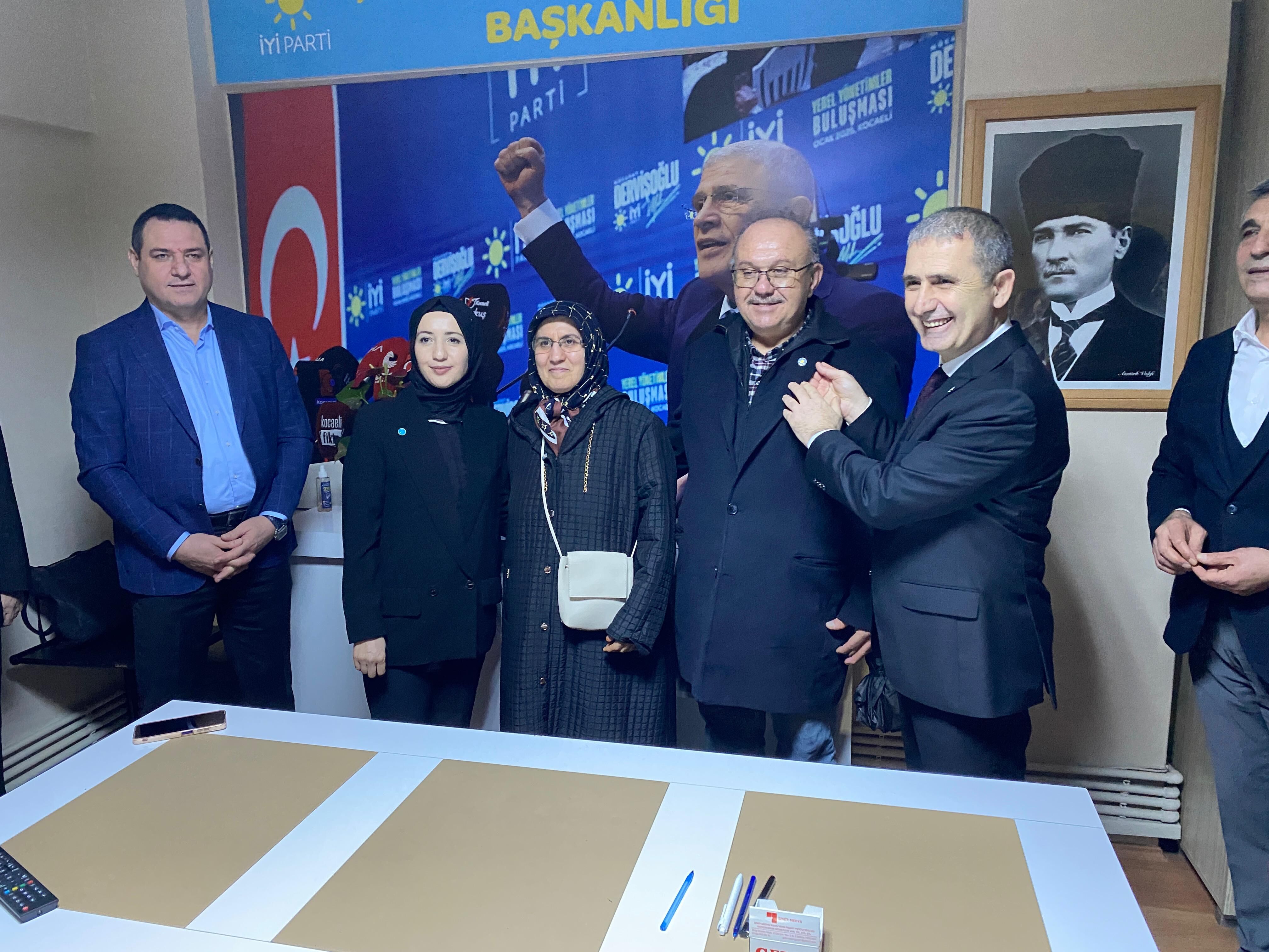 İYİ Parti Çayırova Teşkilatı Yeni Üyelerle Güçlendi-2
