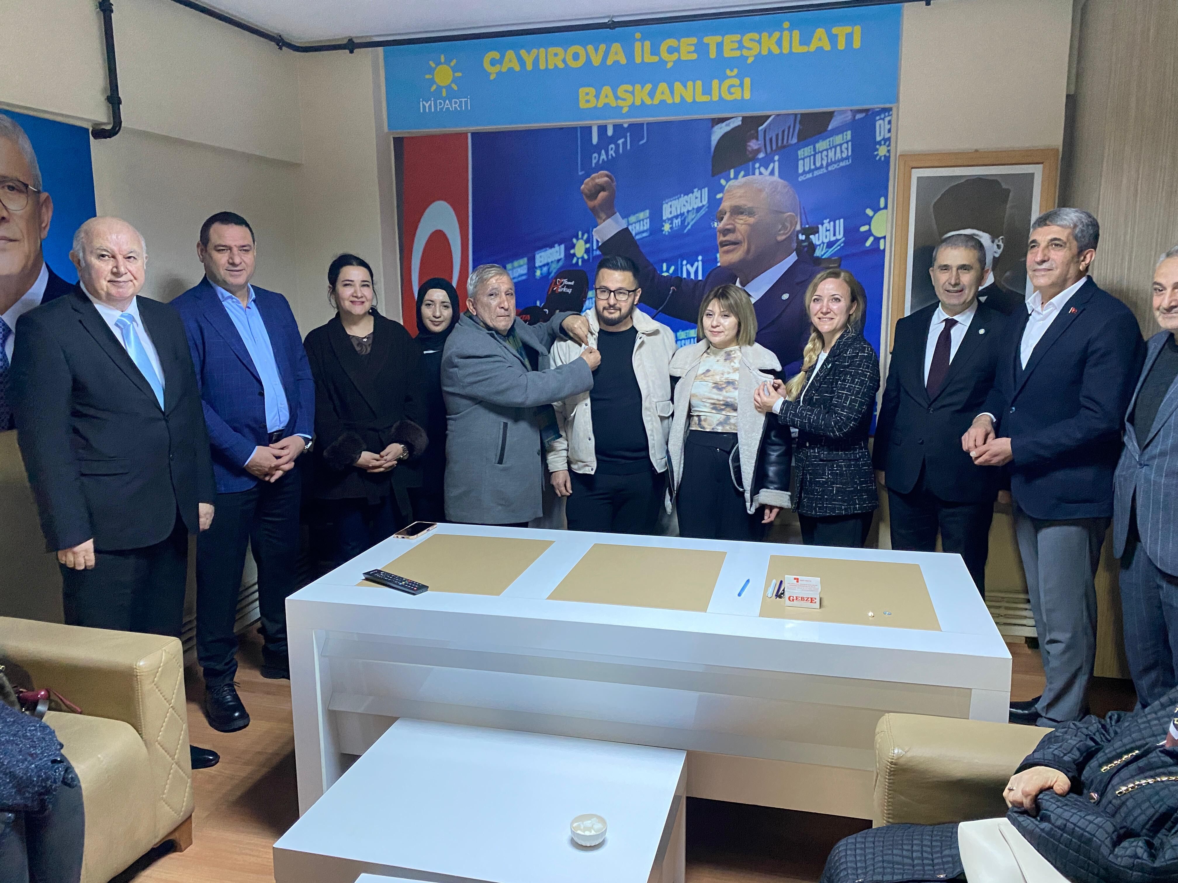 İYİ Parti Çayırova Teşkilatı Yeni Üyelerle Güçlendi-3