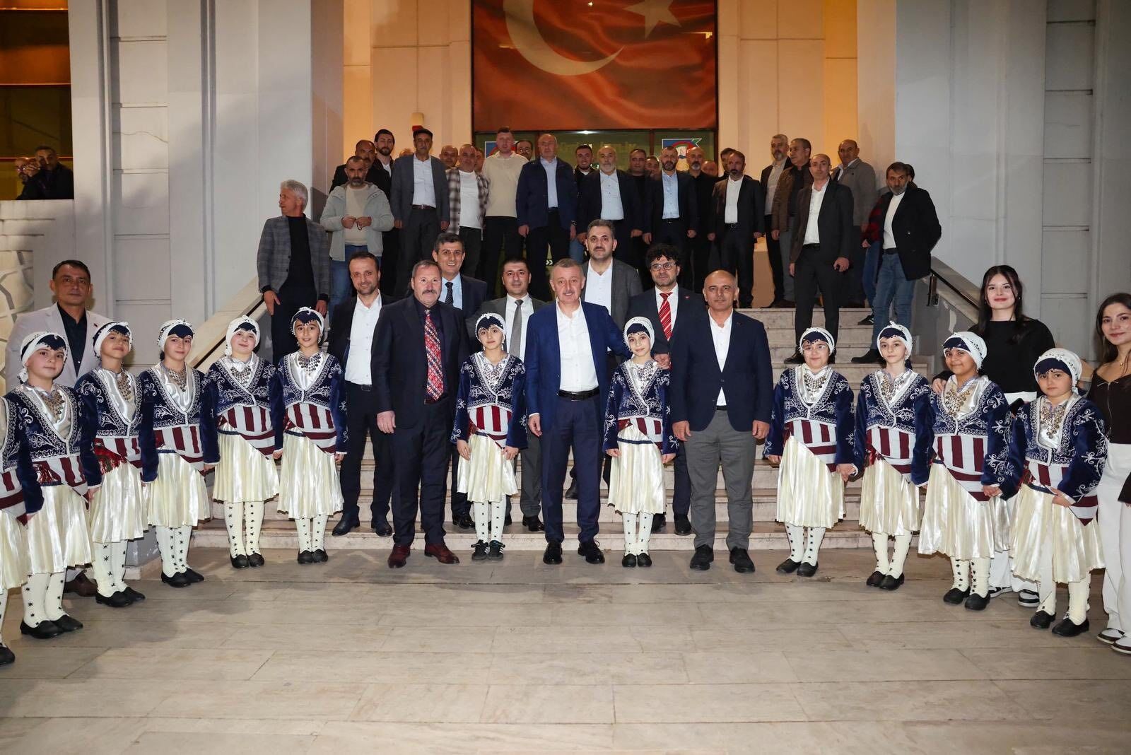 Büyükakın, Gümüşhanelileri Yalnız Bırakmadı (3)