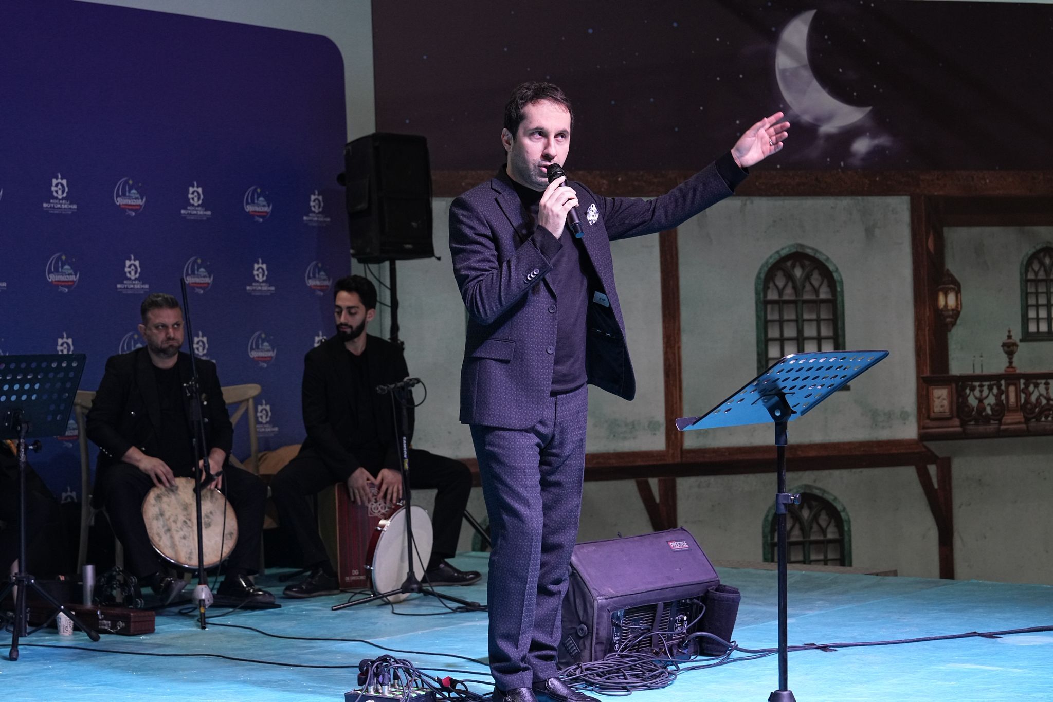 Büyükşehir Ramazan Çadırı'nda Ilk Oruçlar Açıldı (3)