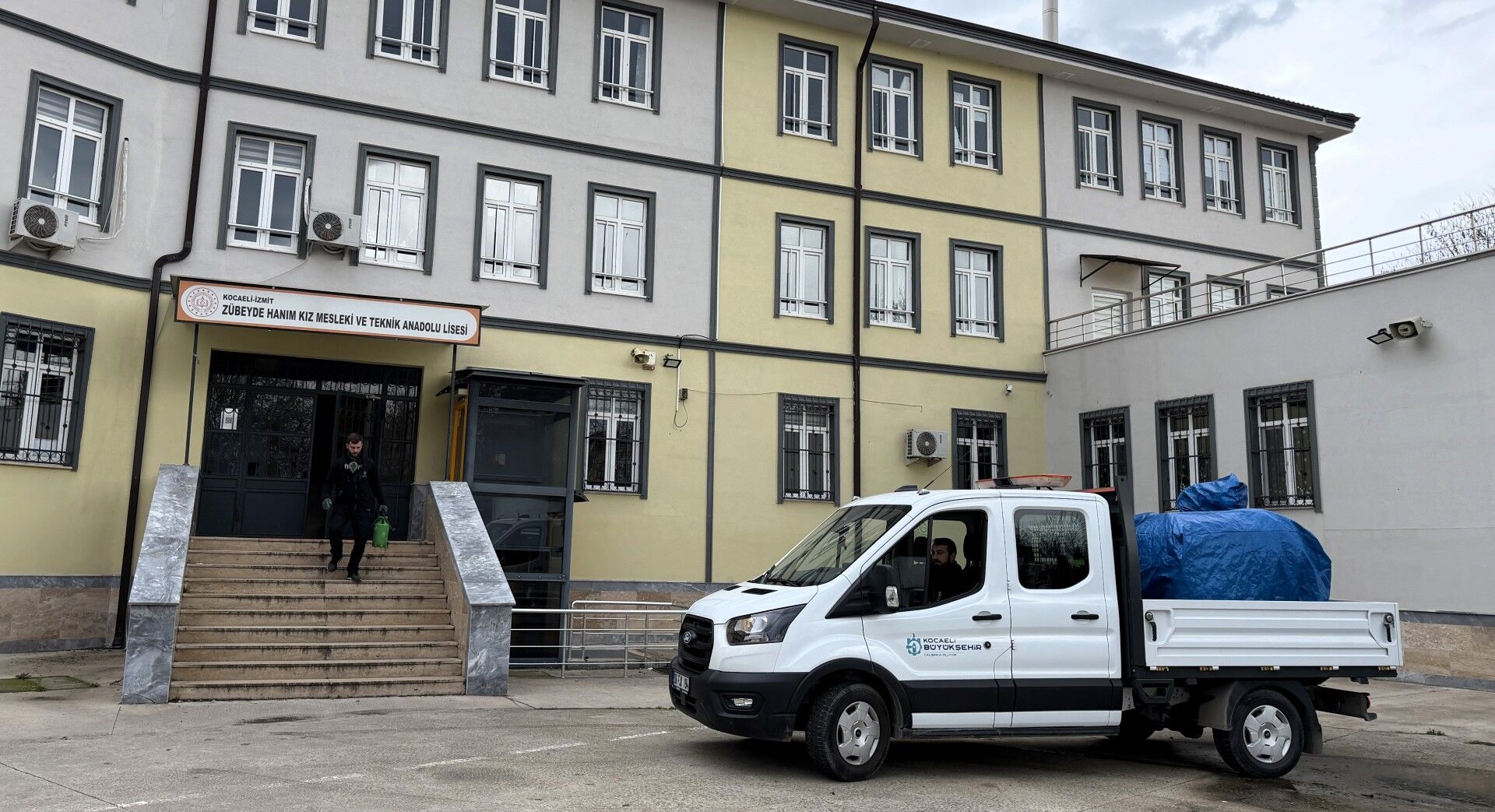 Büyükşehir, Yarıyıl Tatilinde 689 Okulu Ilaçladı (6)