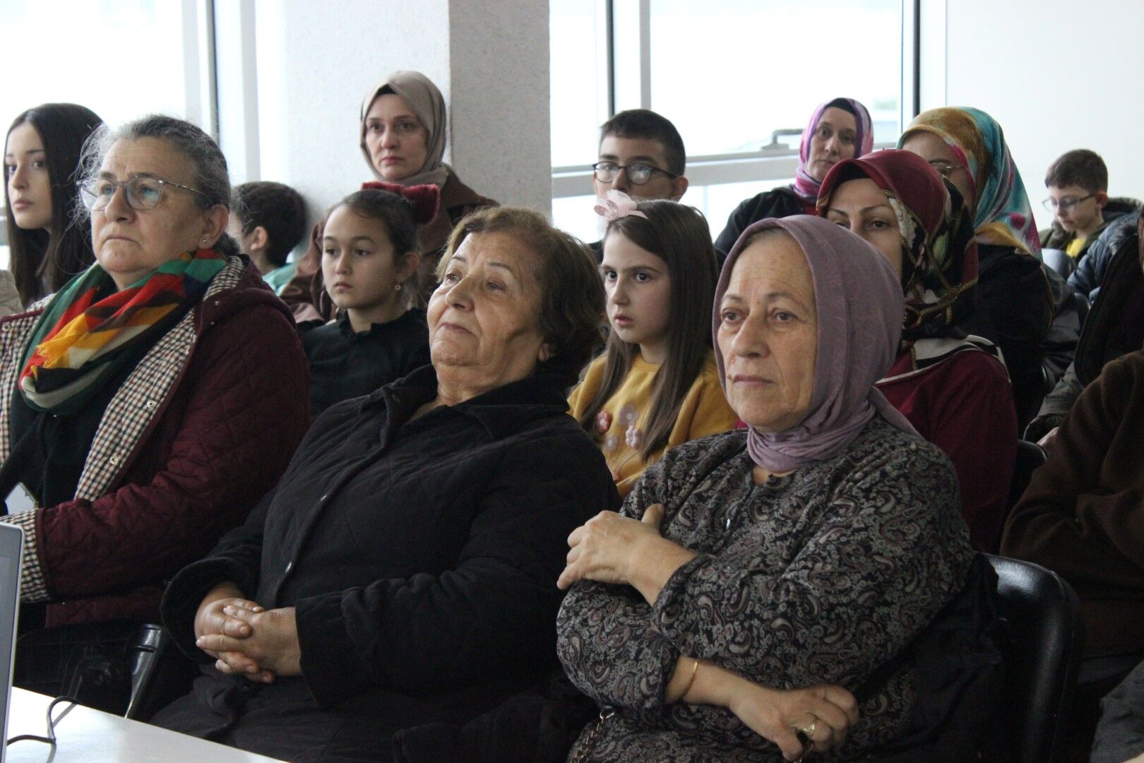 Çocuklarda Skolyoz Belirtilerine Dikkat (3)
