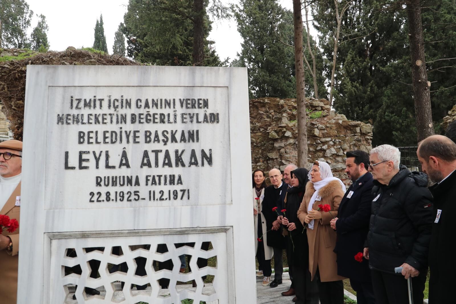 Efsane Başkan Leyla Atakan Vefatının 55. Yılında Mezarı Başında Anıldı (1)