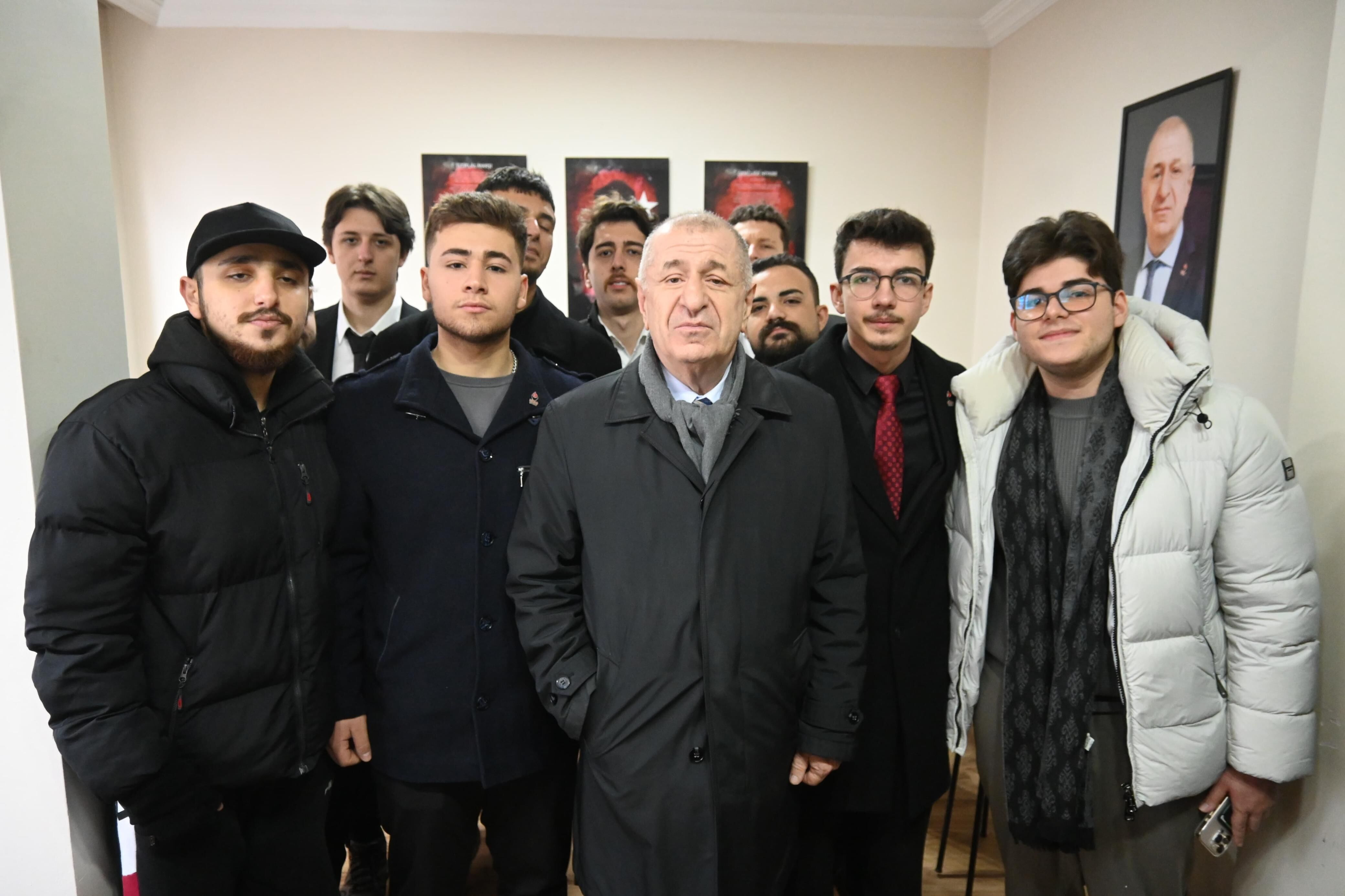 Ümit Özdağ 25 Günde İstanbul’un 19 İlçesini Ziyaret Etti-3