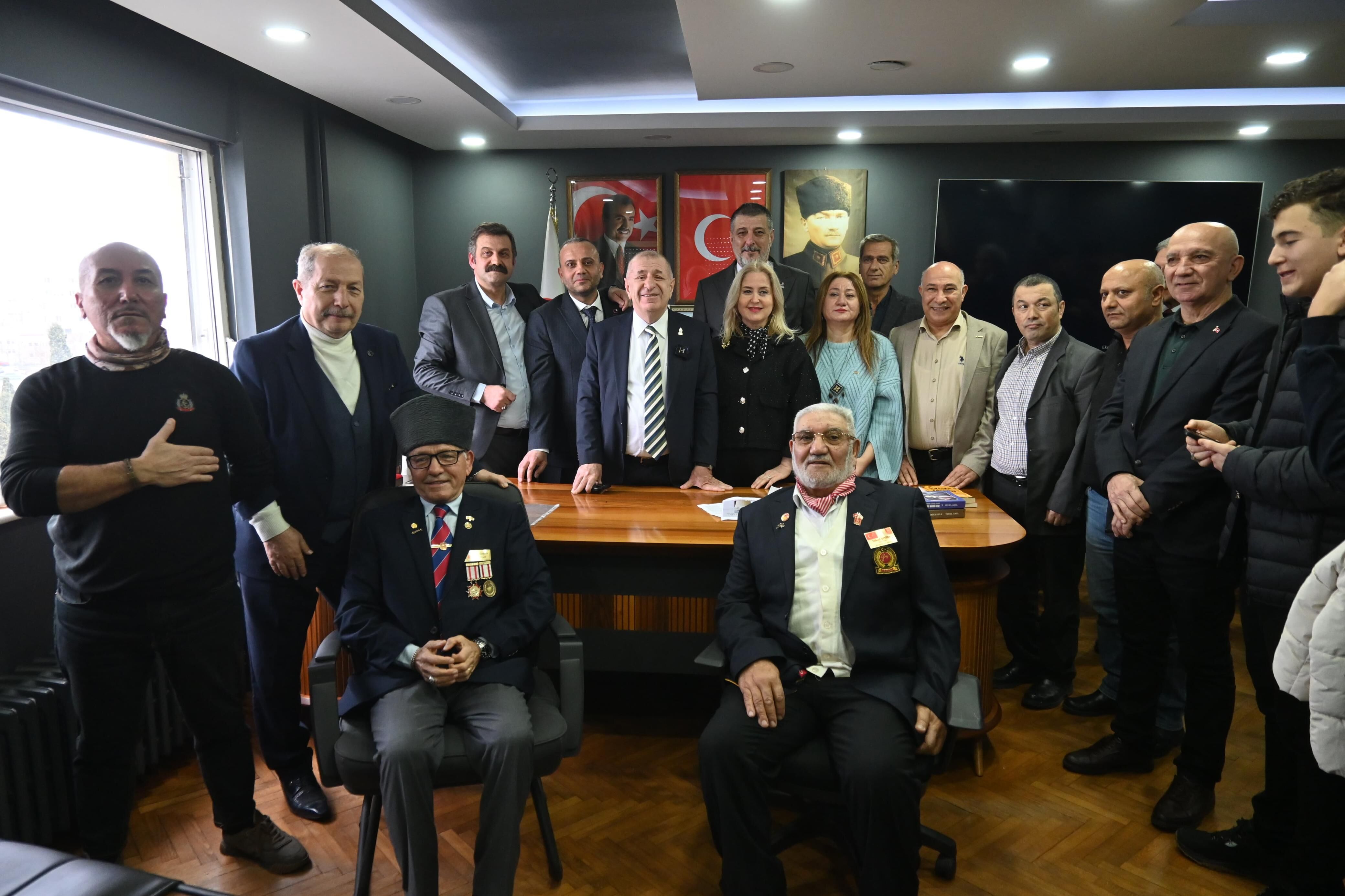 Ümit Özdağ 25 Günde İstanbul’un 19 İlçesini Ziyaret Etti-5