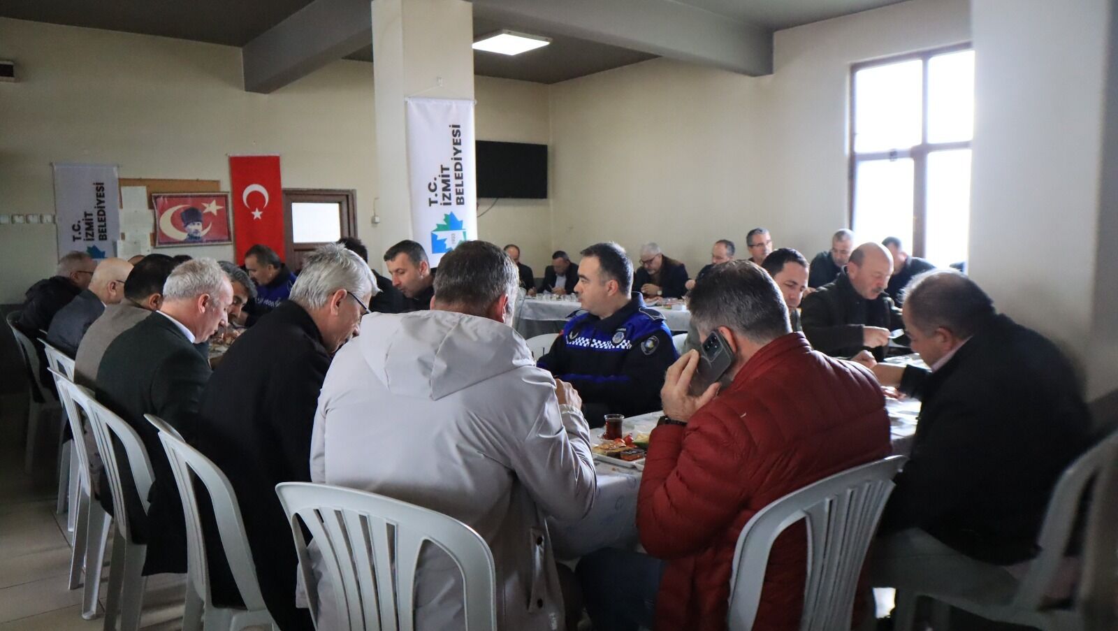İzmit Belediyesi, Durhasan’da Kırsal Mahallelerin Muhtarlarıyla Buluştu (3)