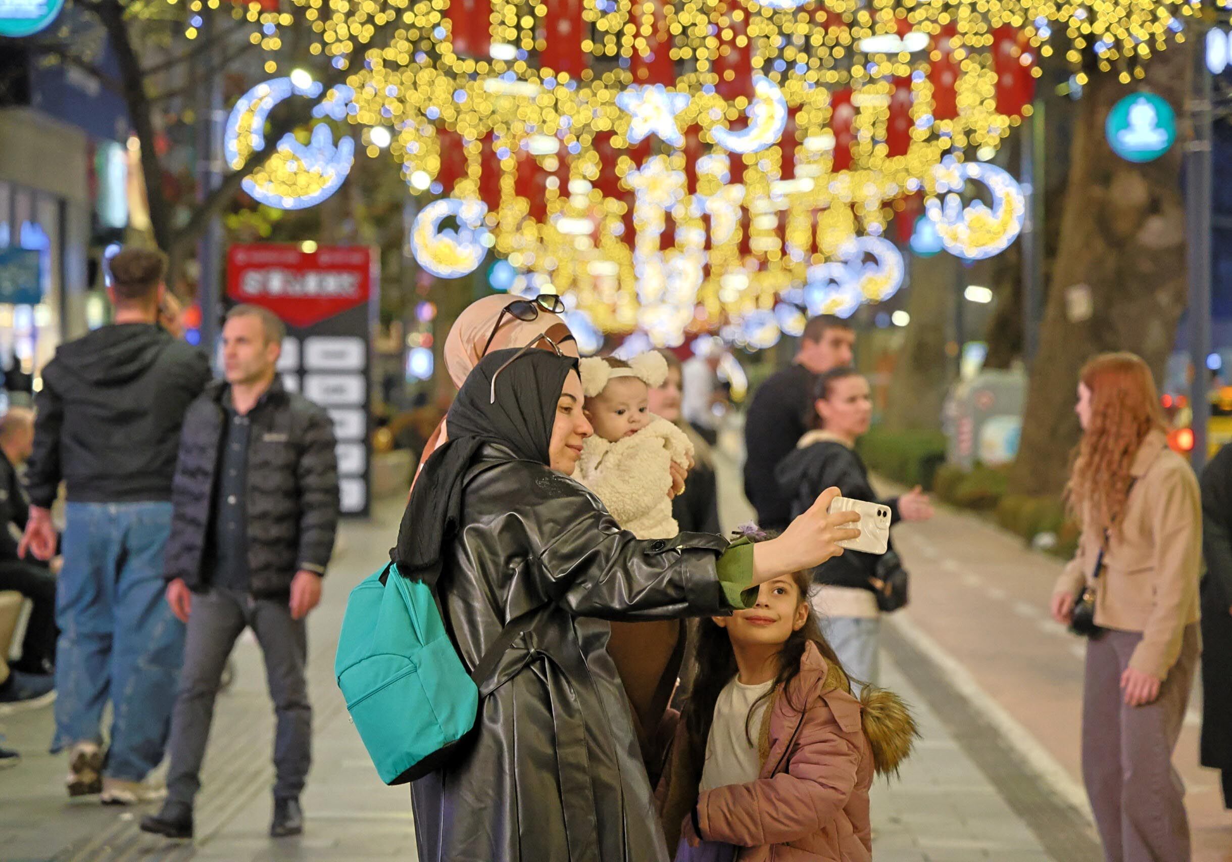 İzmit, Ramazan'ı Işıl Işıl Karşılıyor (2)-1
