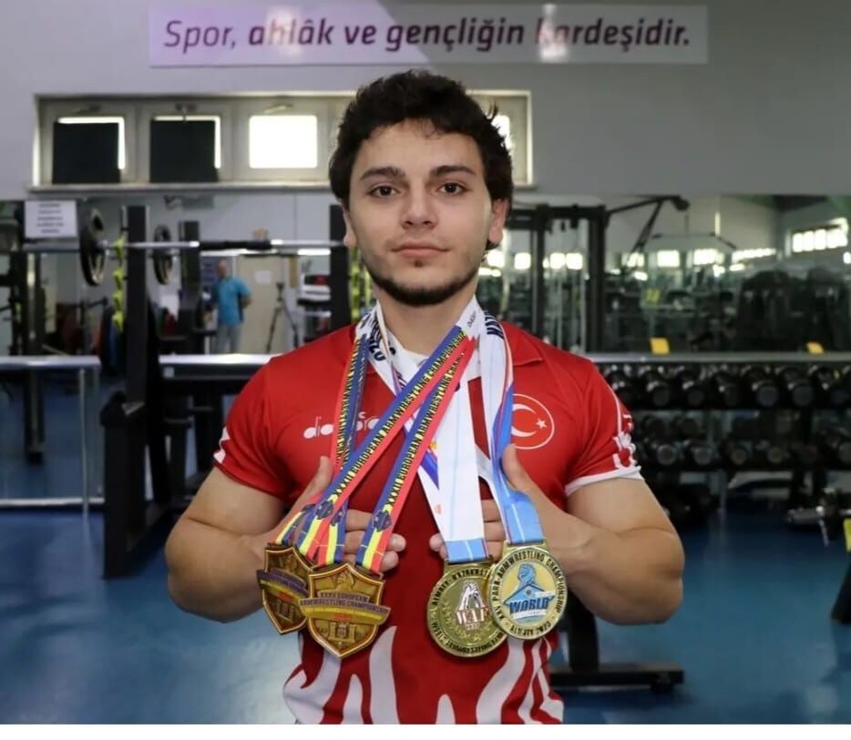 Milli Bilek Güreşçisi İsmail Hacı Bekar