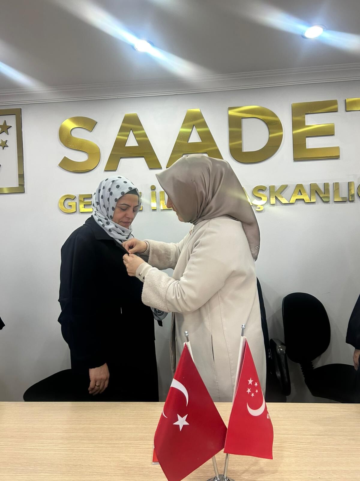 Saadet Kadın Kolları 1