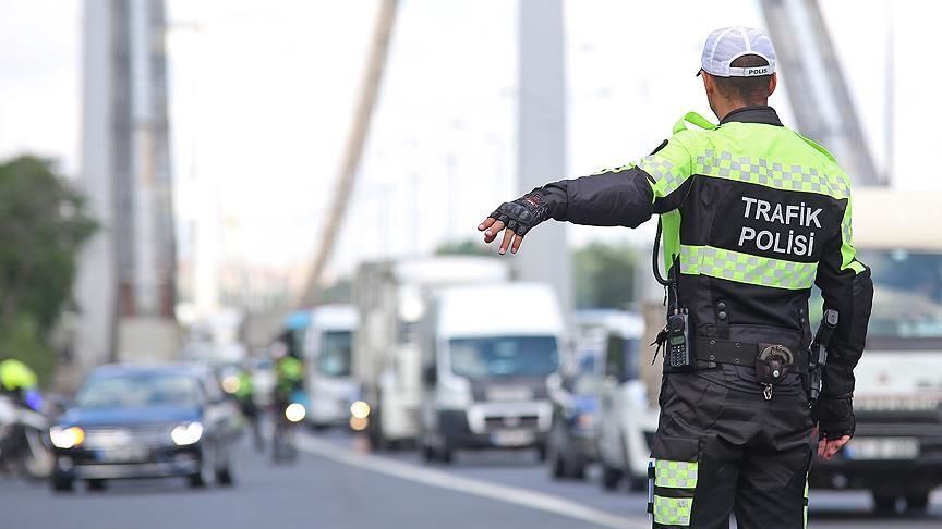 Trafikte Yeni Donem 180 Bin Tl Ceza