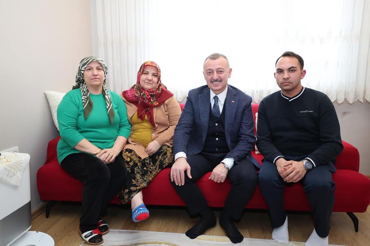 Başkan Büyükakın'dan Şehit Ailesine Bayram Ziyareti (1)