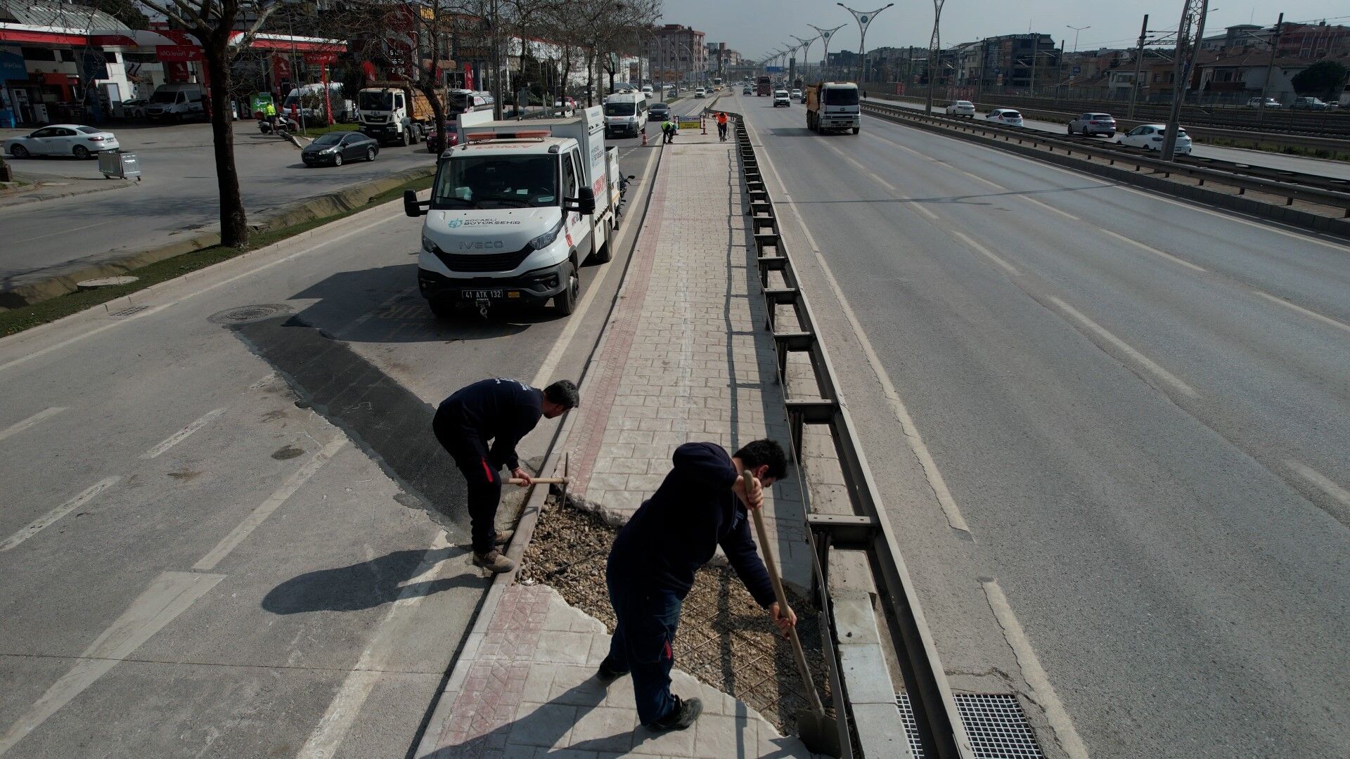 Büyükşehir'den Dip Bucak Bayram Temizliği (1) (Büyük)