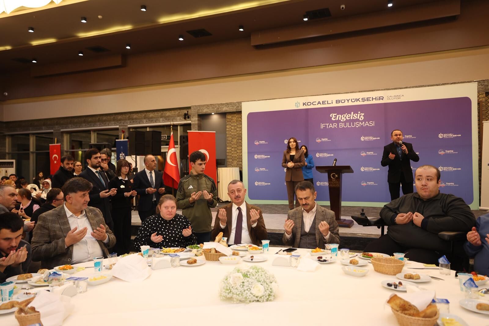 Büyükşehir'den Özel Bireylerle Iftar (5)