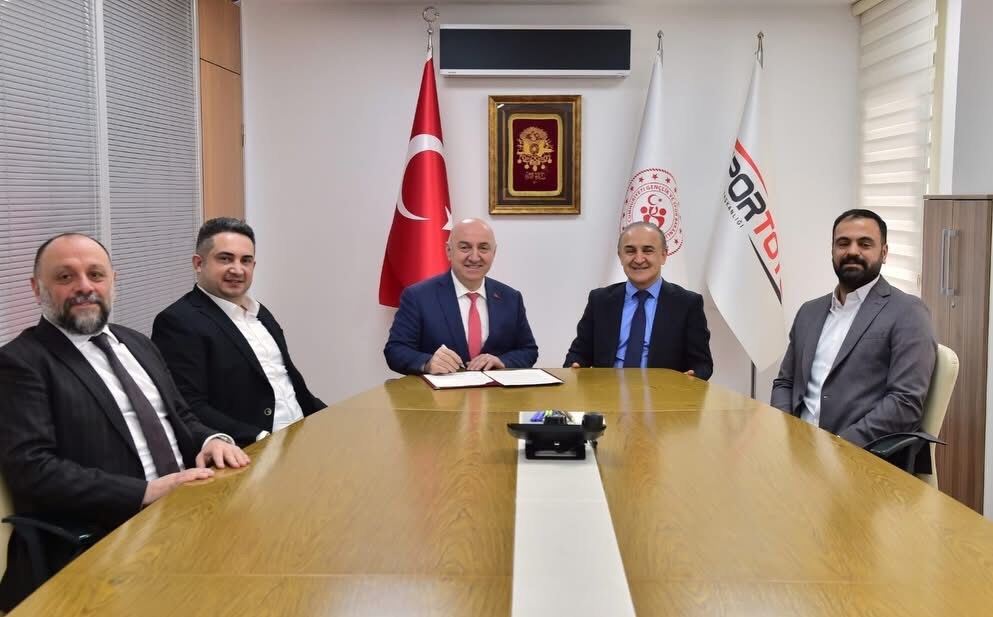 Darıca Spor Köyü Için Imzalar Atıldı (2) (1)