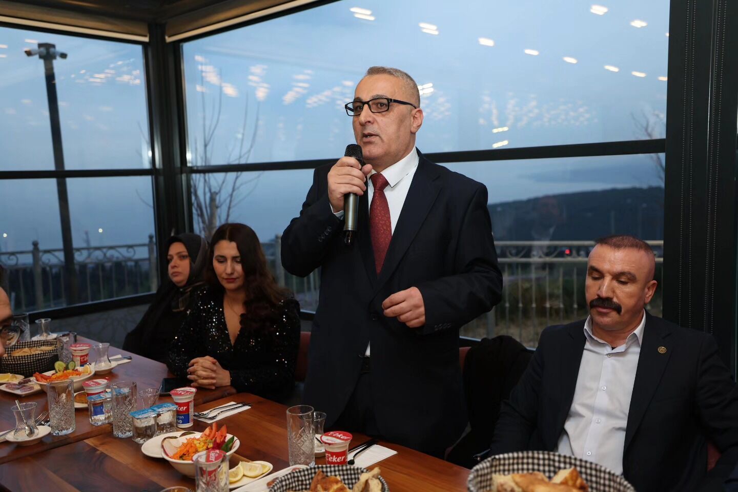 Dilovası’nda Özel Kardeşlerimizle Anlamlı İftar Buluşması (1)