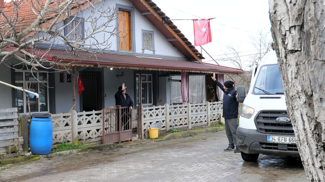 Gönül Kazan Ile Sofralar Boş Kalmıyor (2)