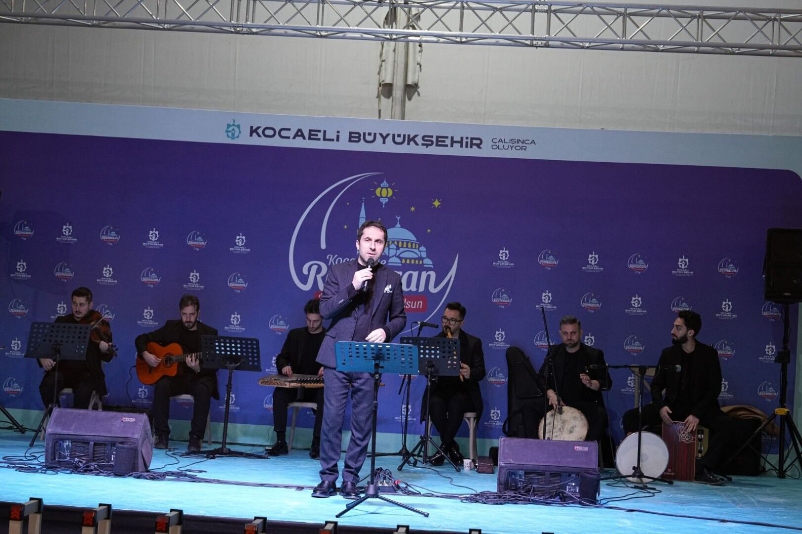 İzmit Kent Meydanı'nda Ramazan Dopdolu Geçti (6)