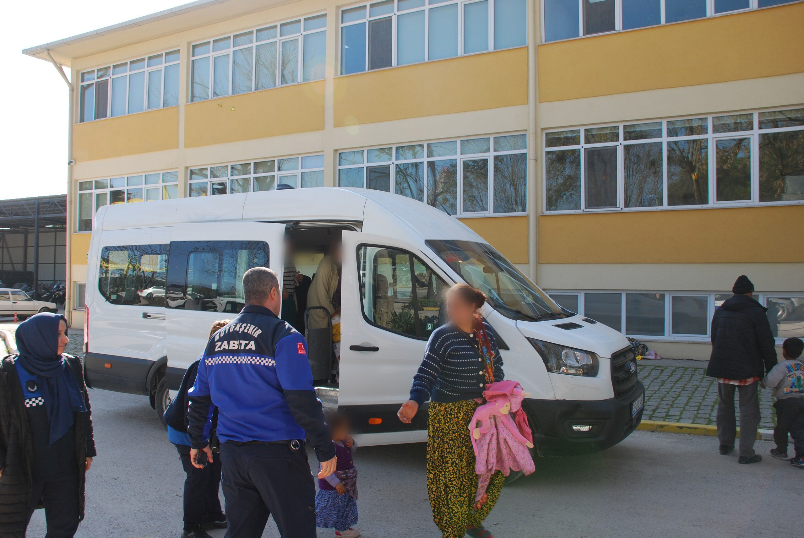 Kocaeli Büyükşehir Zabıtası Uyardı Duygu Sömürüsüne Izin Vermeyin (2)