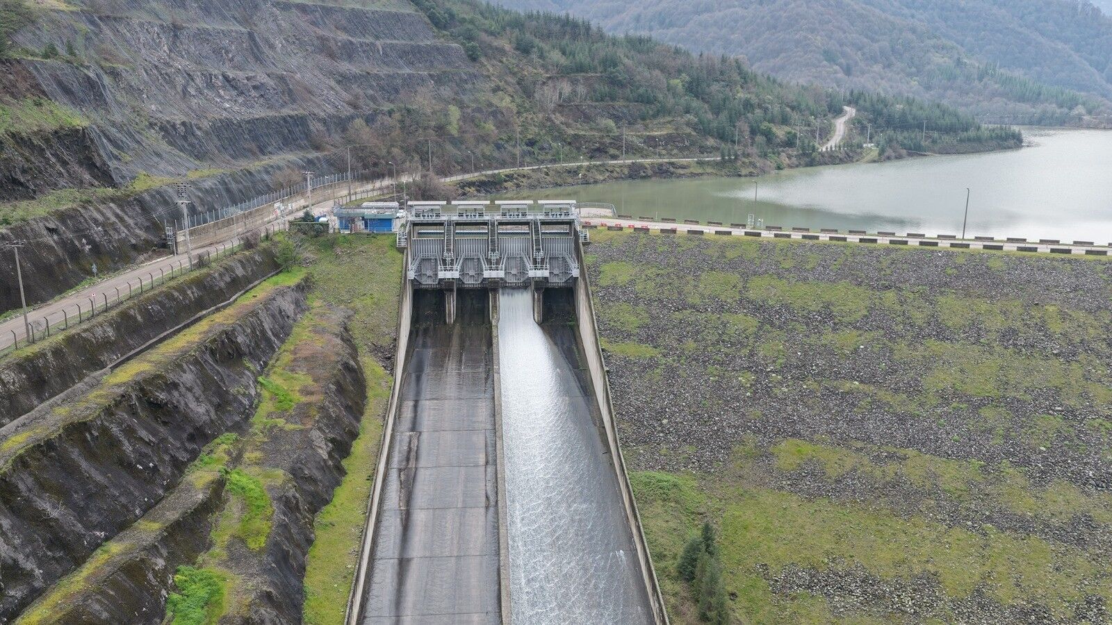 A W673495 08