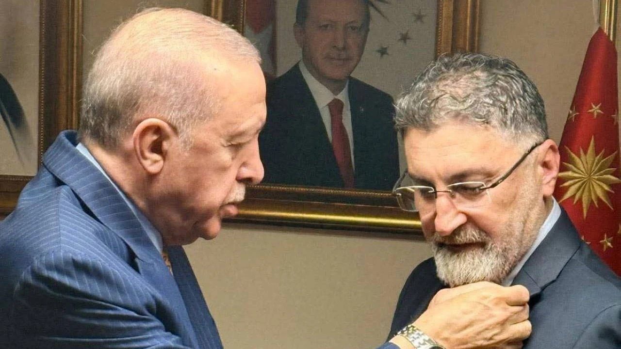 Chpden Istifa Eden Belediye Baskani Akpye Katildi