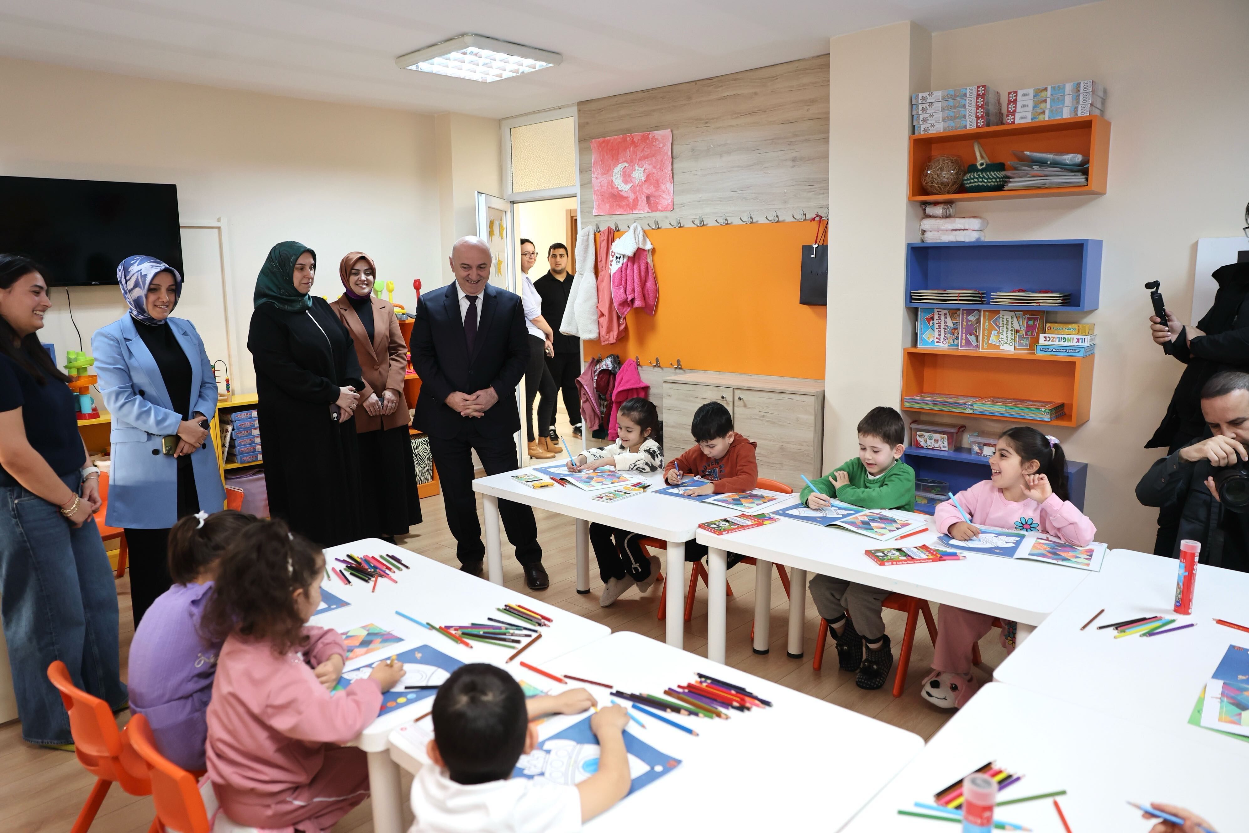 Darıca’da Anneler Öğreniyor, Çocuklar Güvenle Gelişiyor (5)
