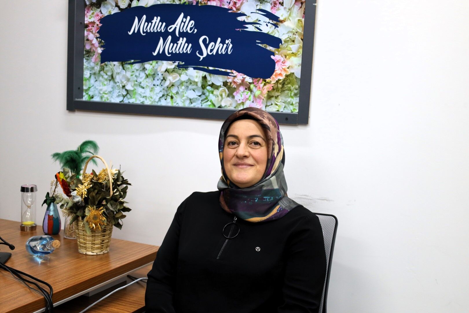 Emine Kış, Anne Şehir'le Kendini Buldu (1) (Büyük)-1