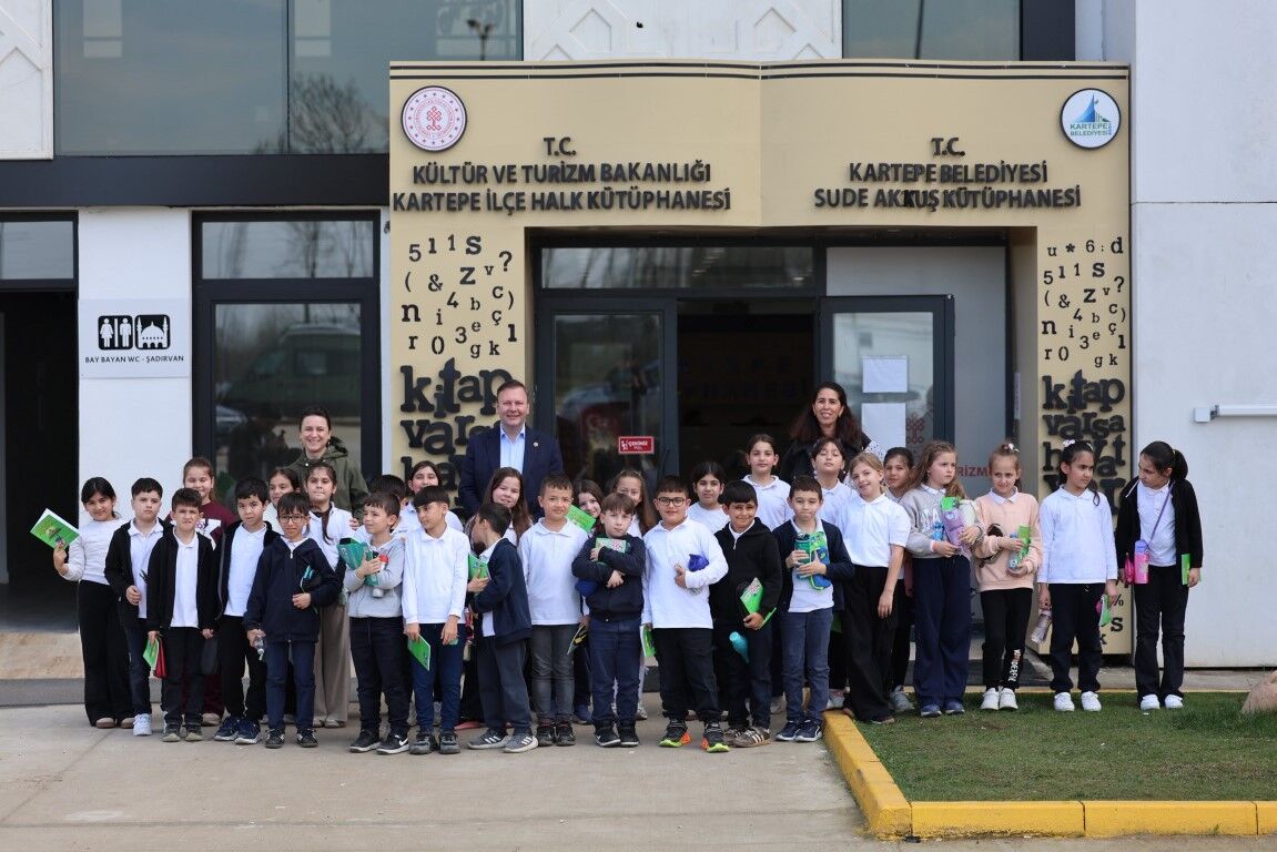 Kartepe’de Kütüphane Haftası’na Yazarlı Kutlama (4)