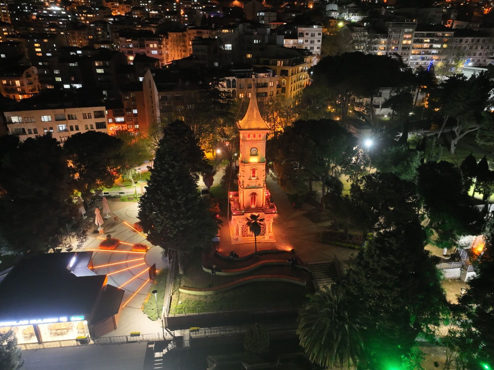 Saat Kulesi Gündüz Başka Gece Başka Güzel (4)